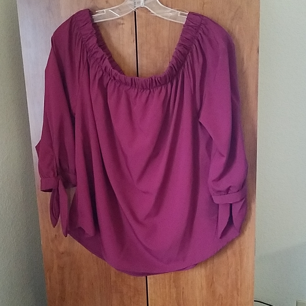 FREE TO BLOOM Women's Shirt
